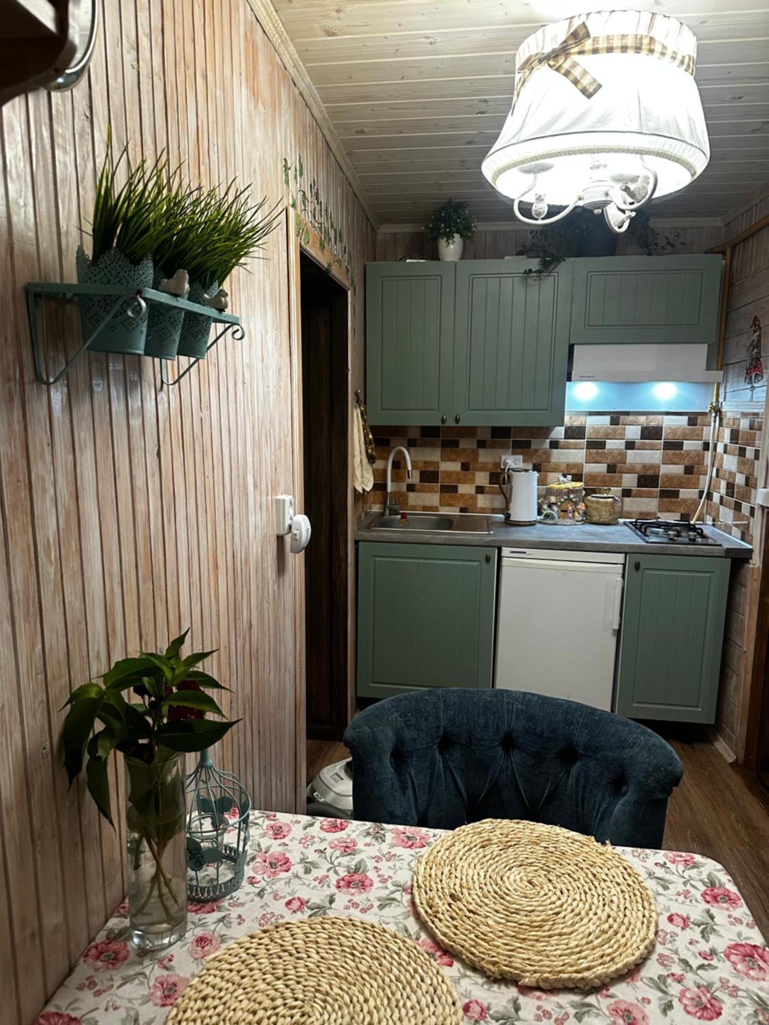 Казковий Дім Та Garden Два Будиночки В Горах З Чаном-Джакузі Slavske Bagian luar foto